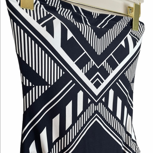 VINCE CAMUTO One-piece Bandeau Swimsuit 6 - Picture 3 of 7